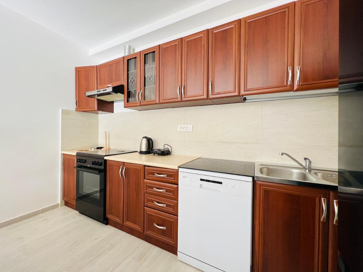 Apartment With Terrace And Private Parking Κότορ Εξωτερικό φωτογραφία