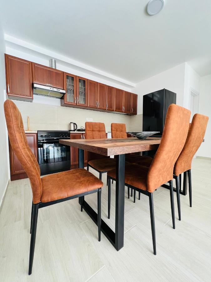 Apartment With Terrace And Private Parking Κότορ Εξωτερικό φωτογραφία